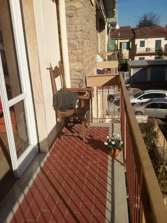 Pippo House Scandicci 0*,